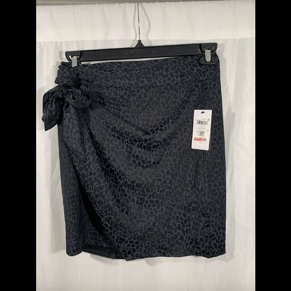 NWT $79 GUESS Seeley‎ Animal-Print Wrap Skirt [ SZ 4 ] - Picture 8 of 12